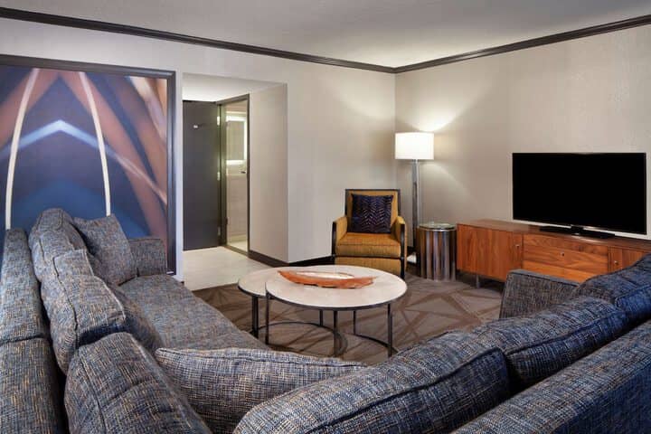 Room 21 of 82